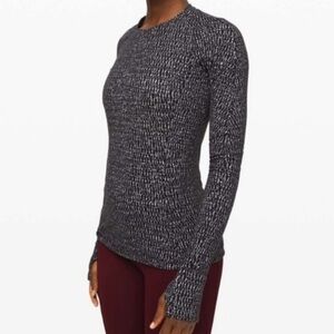 Lululemon Runderful Long Sleeve Shirt Thumbholes & Cuffins Size 10 Zipper Pocket